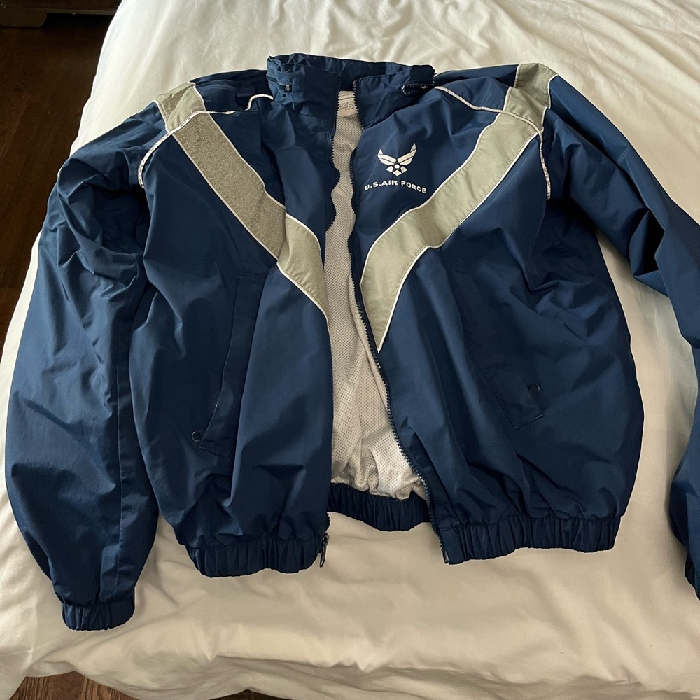 One size fits all thrifted y2k ‘Navy ‘ Jacket